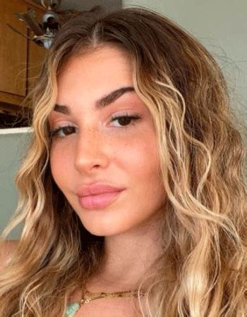 emely hernandez tiktok|Emely Hernandez Age, Height, Wiki, Bio, Net Worth,。